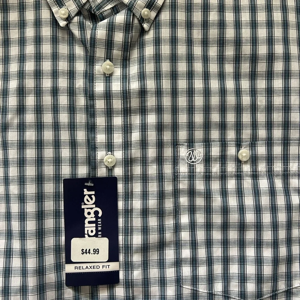 Wrangler Men's Blue and White Plaid Shirt - Picture 2 of 3